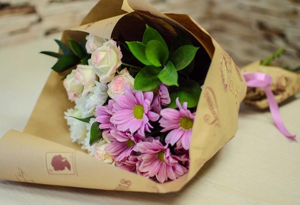 Букет цветов из: Розы и Хризантемы в Коксовом