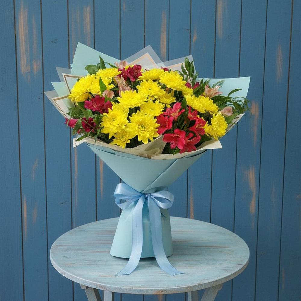 Букет цветов из: Альстромерии и Хризантемы в Коксовом