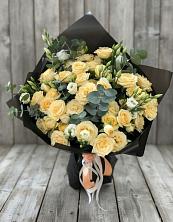 Букет цветов из:  Розы и Лизиантусы в Коксовом