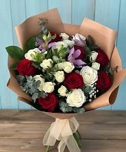 Букет цветов из:  Розы и Альстромерии #REPLACE_PRED# Коксовом