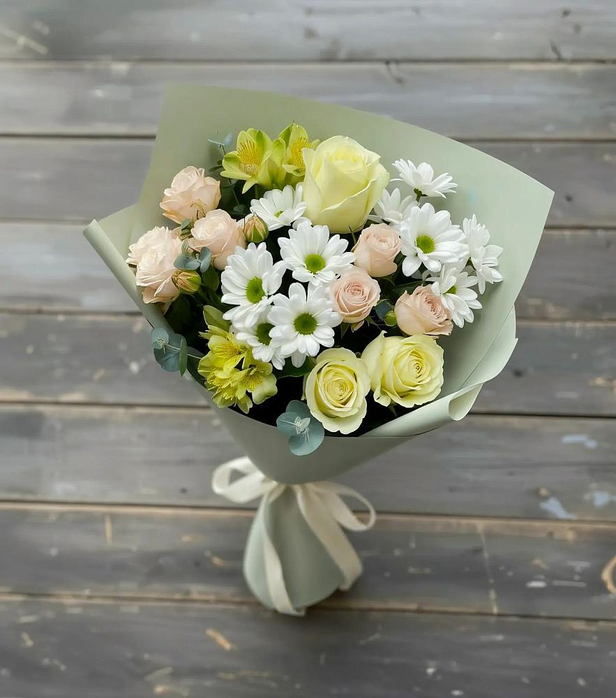 Букет цветов из: Альстромерии, Розы и Хризантемы в Коксовом