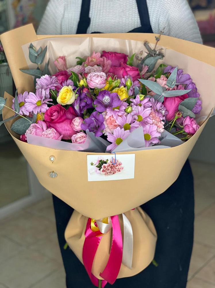 Букет цветов из: Хризантемы, Гвоздики и Альстромерии в Коксовом