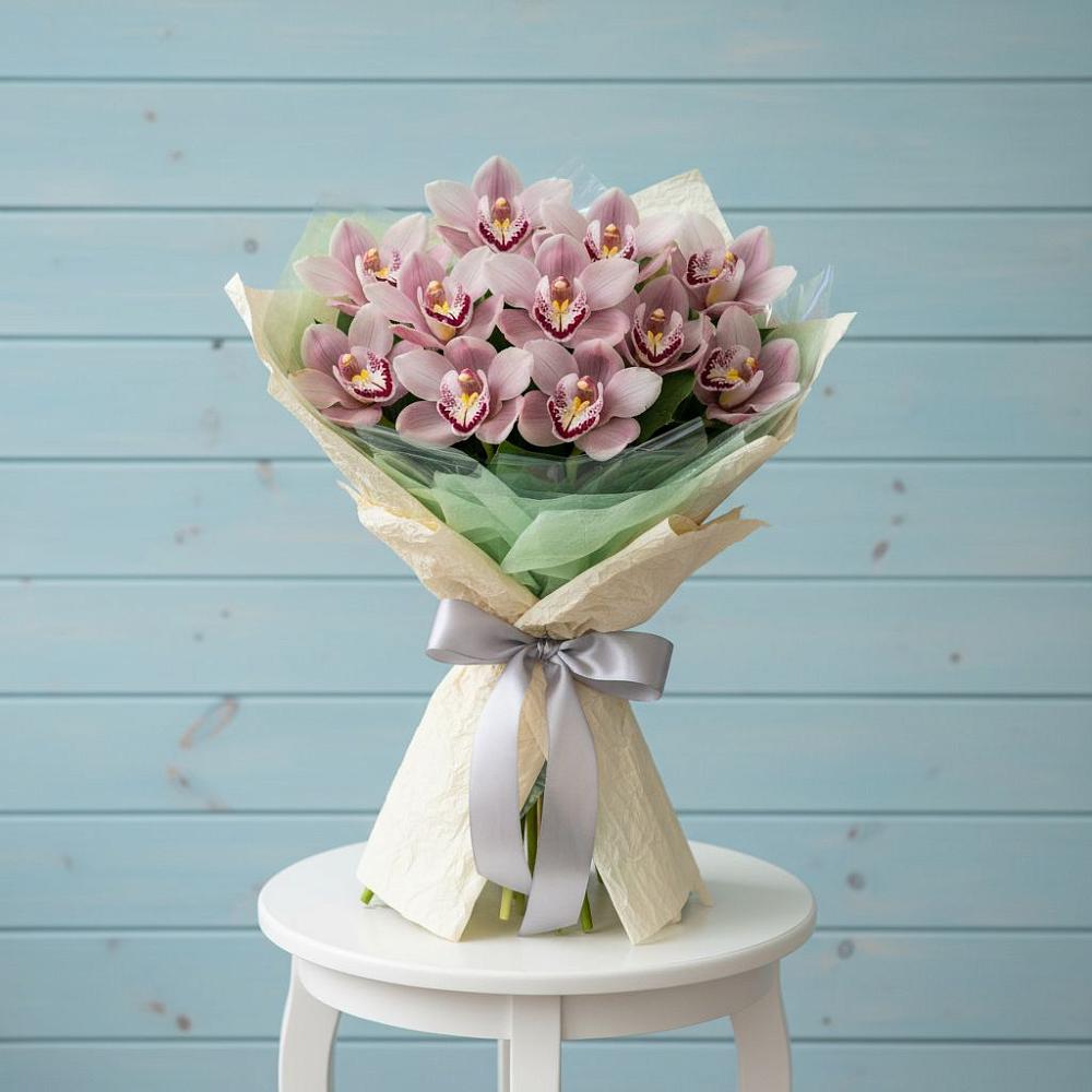 Букет цветов из: Орхидеи и Розы в Коксовом