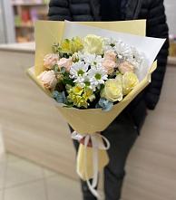 Букет цветов из:  Альстромерии, Розы и Хризантемы в Коксовом