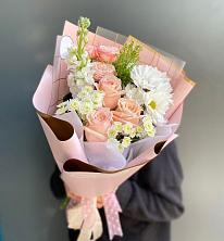 Букет цветов из:  Хризантемы и Розы в Коксовом