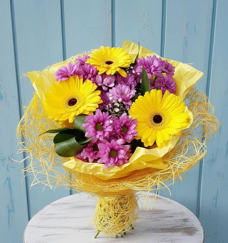 Букет цветов из: Хризантемы и Герберы в Коксовом