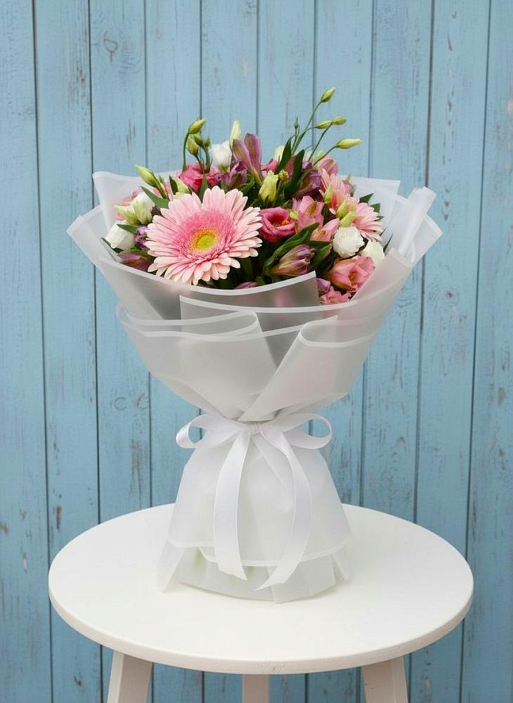 Букет цветов из: Герберы, Альстромерии и Лизиантусы в Коксовом