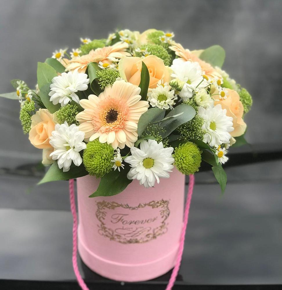 Цветочная композиция из Розы, Герберы и Хризантемы в шляпной коробке в Коксовом