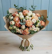 Букет цветов из:  Альстромерии и Розы в Коксовом