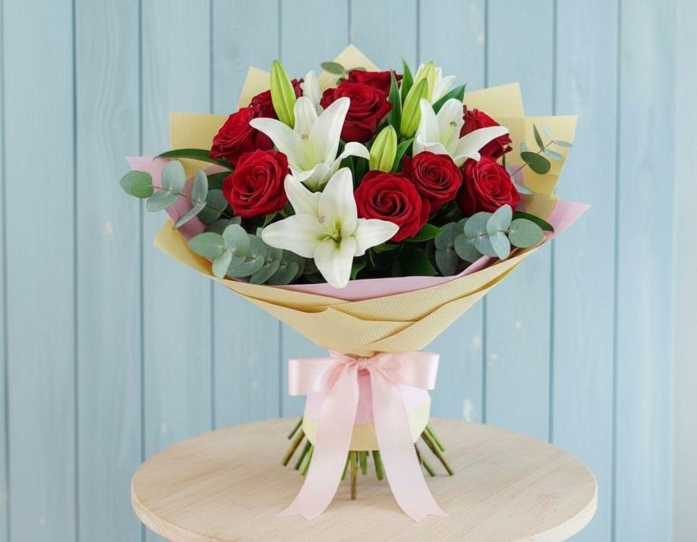 Букет цветов из: Лилии и Розы в Коксовом